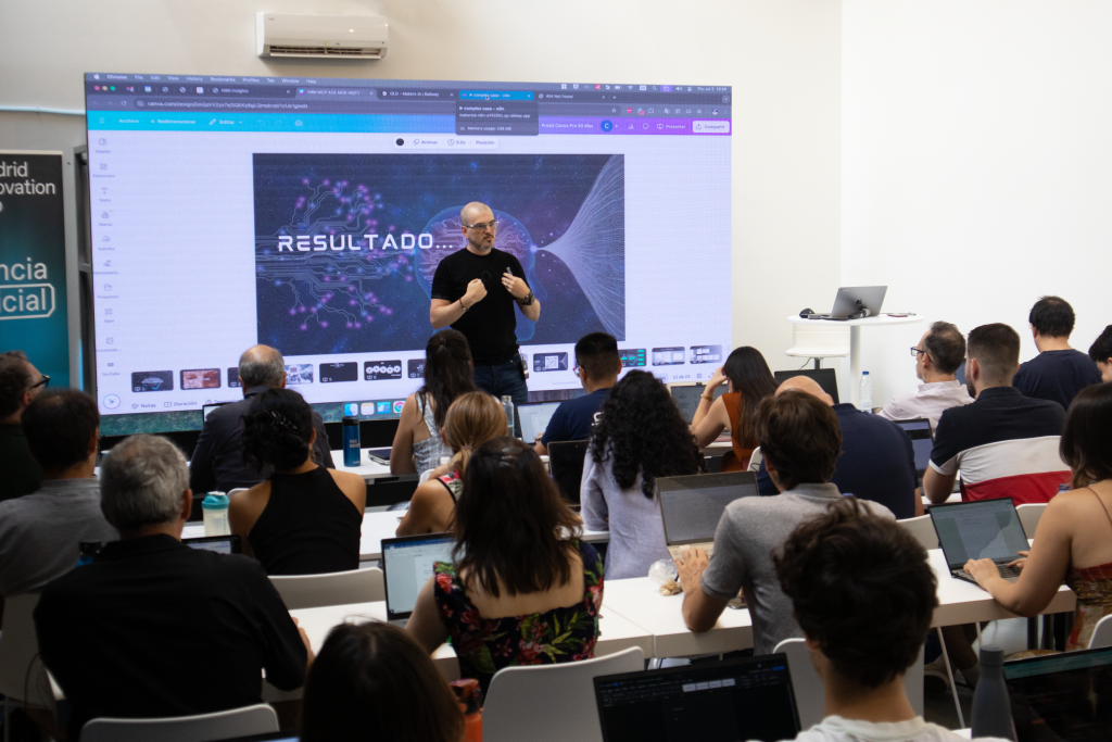 Personas reunidas en el evento Summer camp